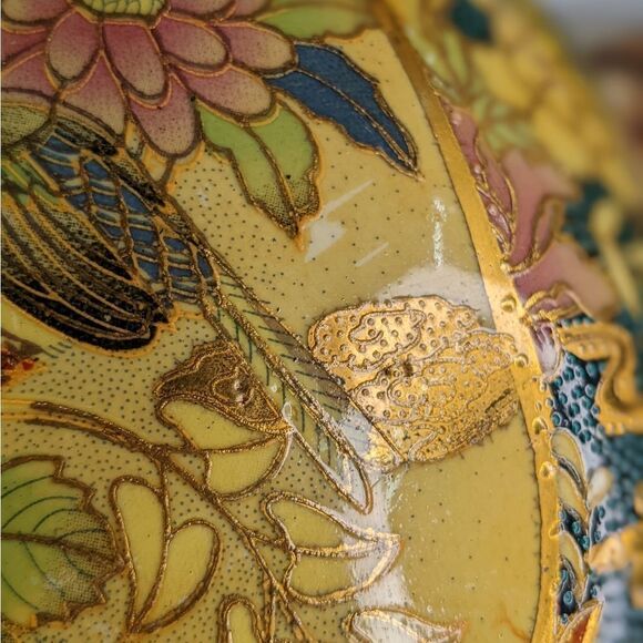 Vtg Asian Hand Painted 9" Tall Satsuma Style Egg with Stand - Picture 9 of 11